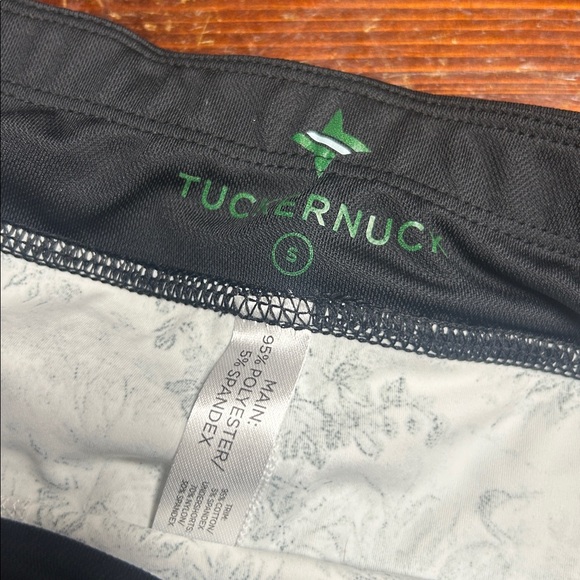 Tuckernuck black skirt with hoker shorts underneath size small brand new - Picture 10 of 10